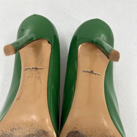 Ferragamo 8 Green Patent Leather Pointed Pumps - Picture 11 of 16